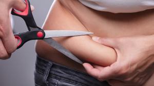 Aké nebezpečenstvá skrýva brušný tuk u žien?